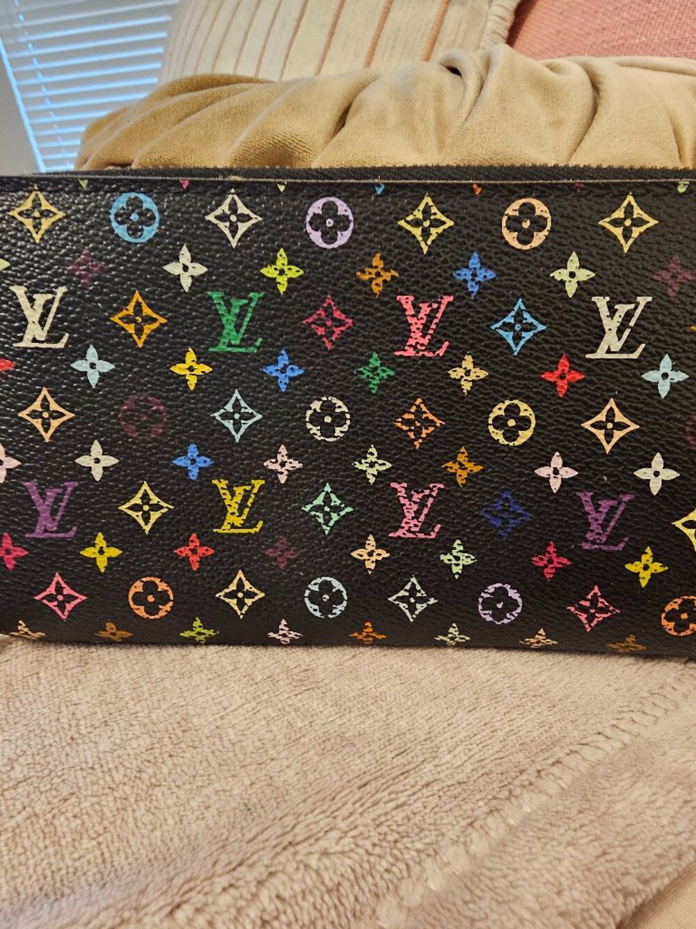 Louis Vuitton x Murakami Takashi 2003 Multicolore Monogram Pattern Zippy Wallet